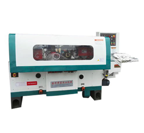 強勁四面刨刨鋸機在木方生產(chǎn)中的應(yīng)用